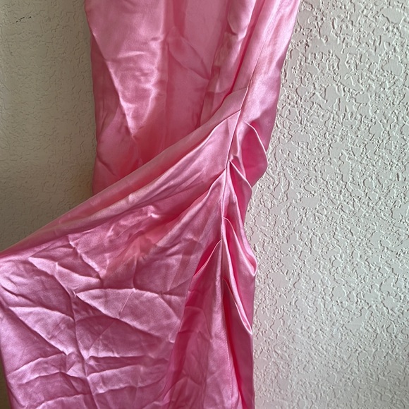 Amanda Uprichard Samba Gown in Flamingo - Picture 8 of 17